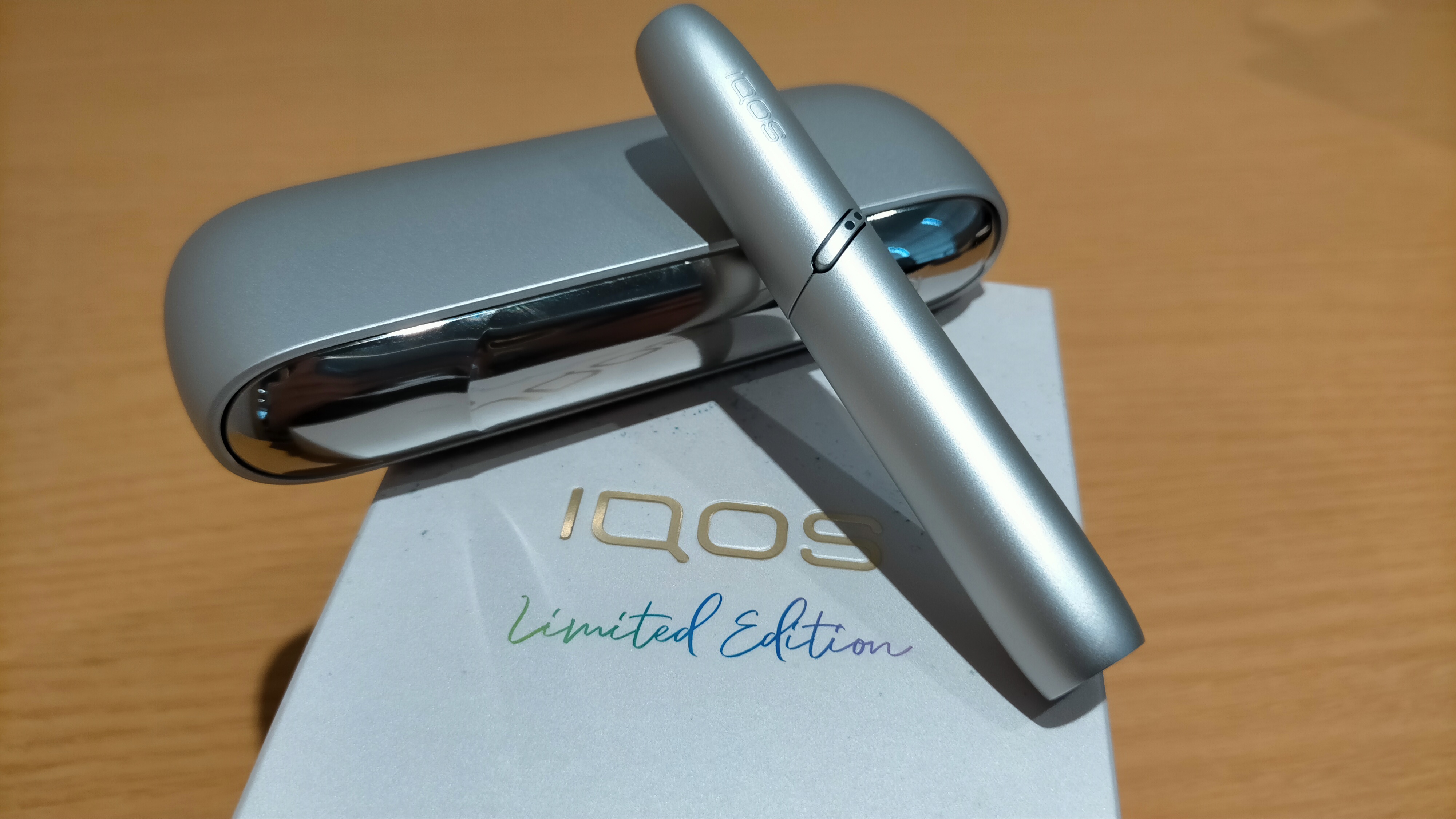 IQOS 3 DUO「ムーンシルバー」モデルをレビュー！限定色の雰囲気を公開