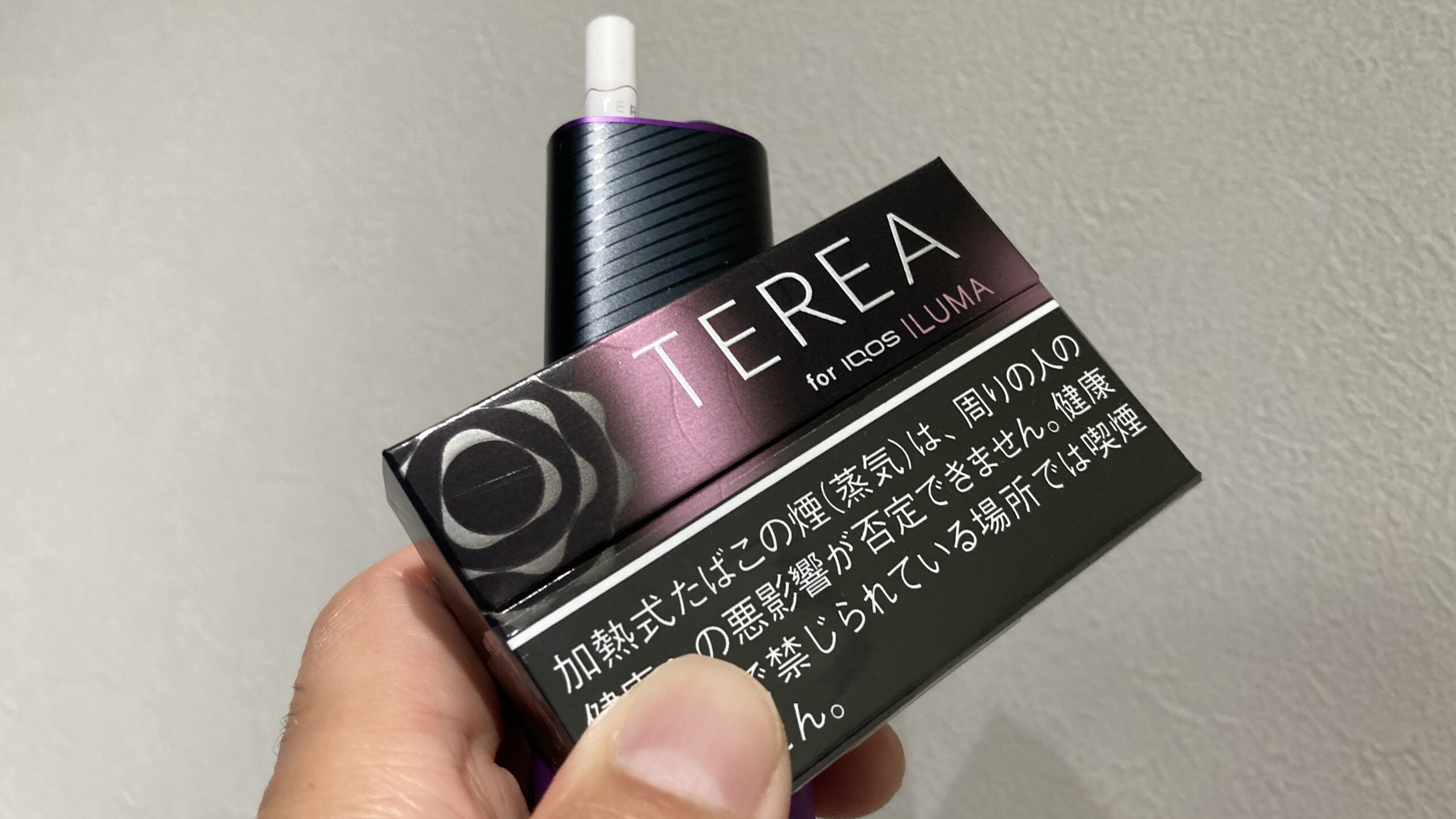 アイコステリアのブラックフューシャ メンソール味