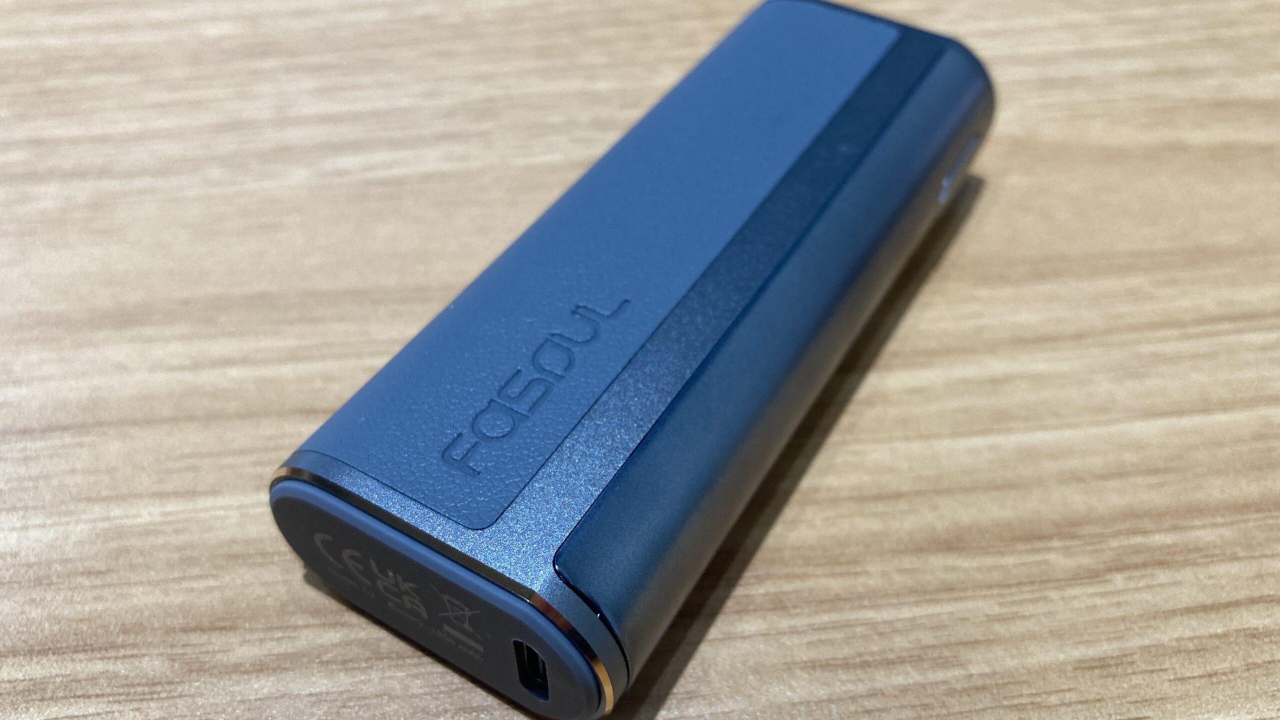 Fasoul C2のVelvet Gray（ベルベットグレー）色