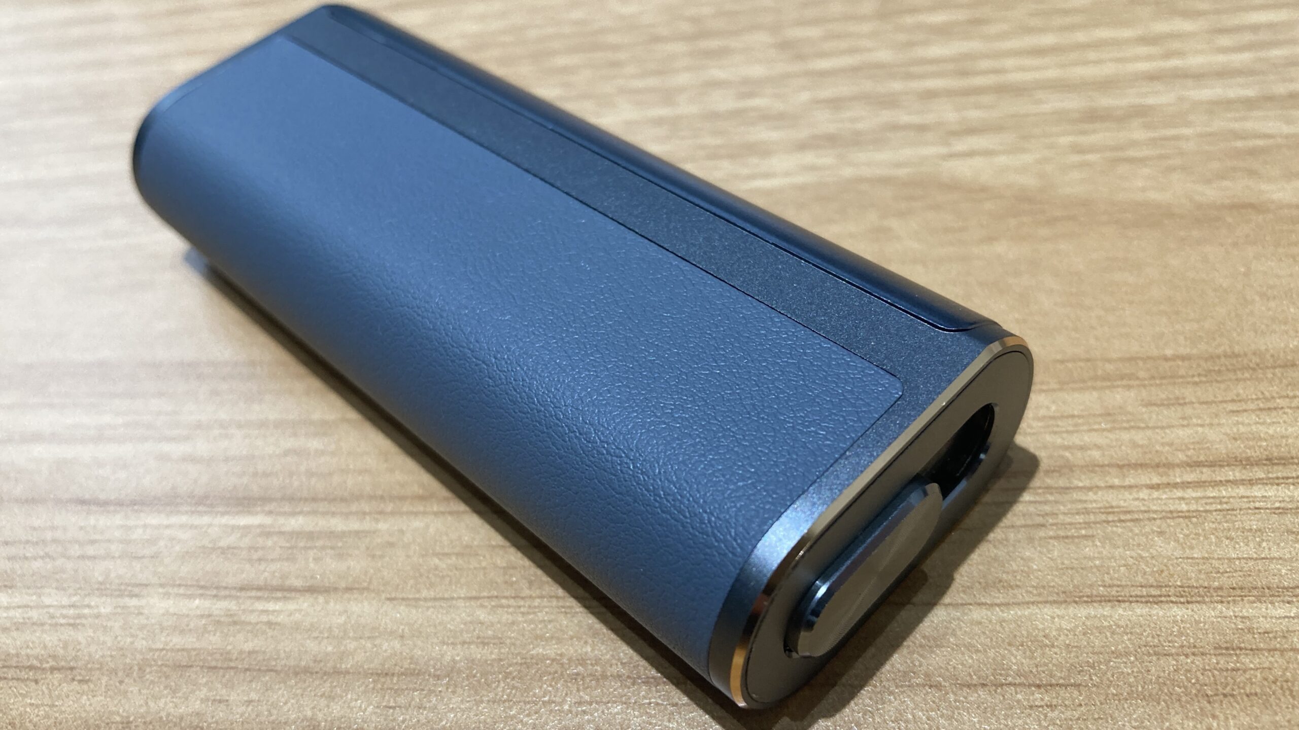 Fasoul C2のVelvet Gray（ベルベットグレー）色