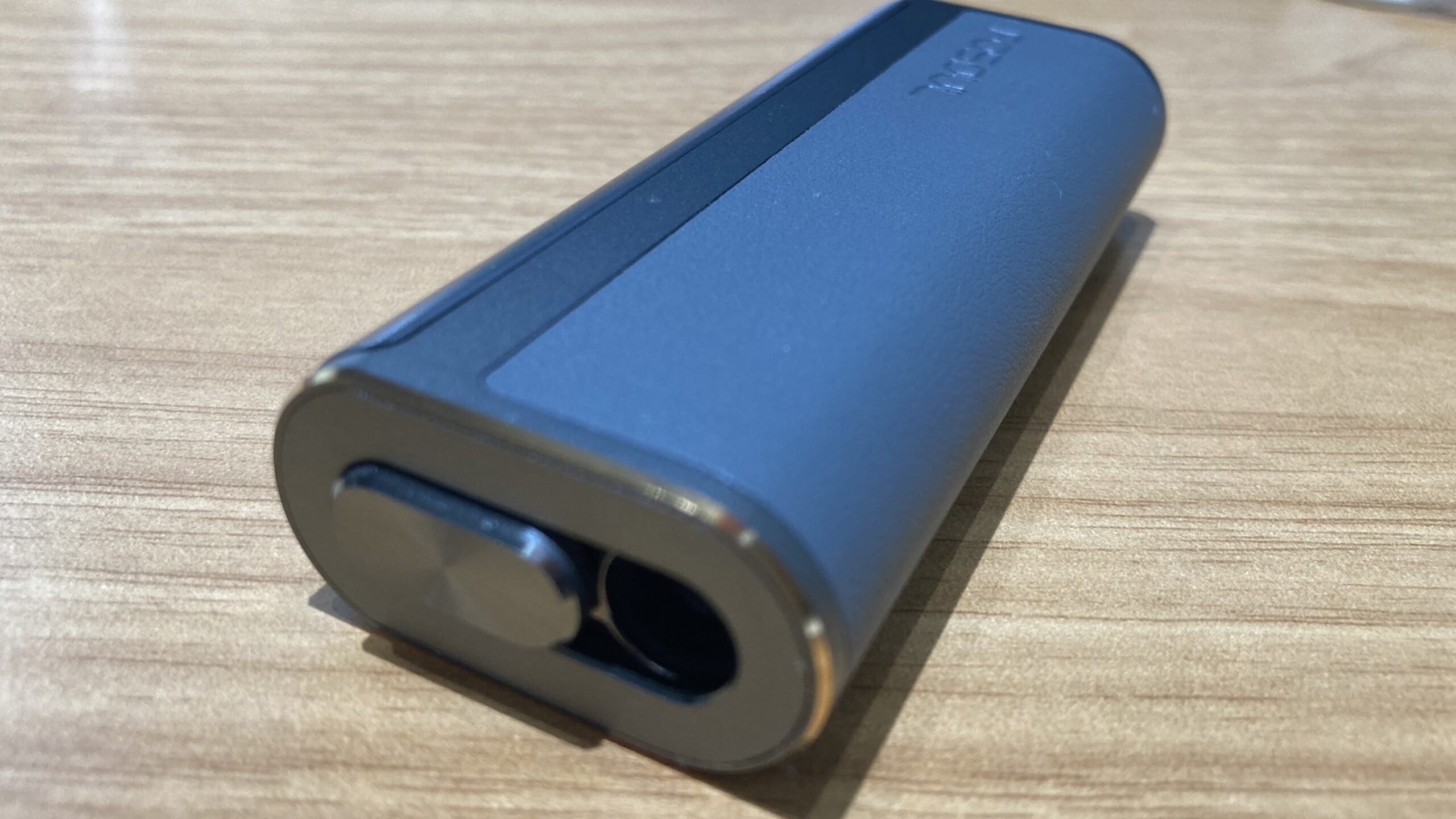 Fasoul C2のVelvet Gray（ベルベットグレー）色
