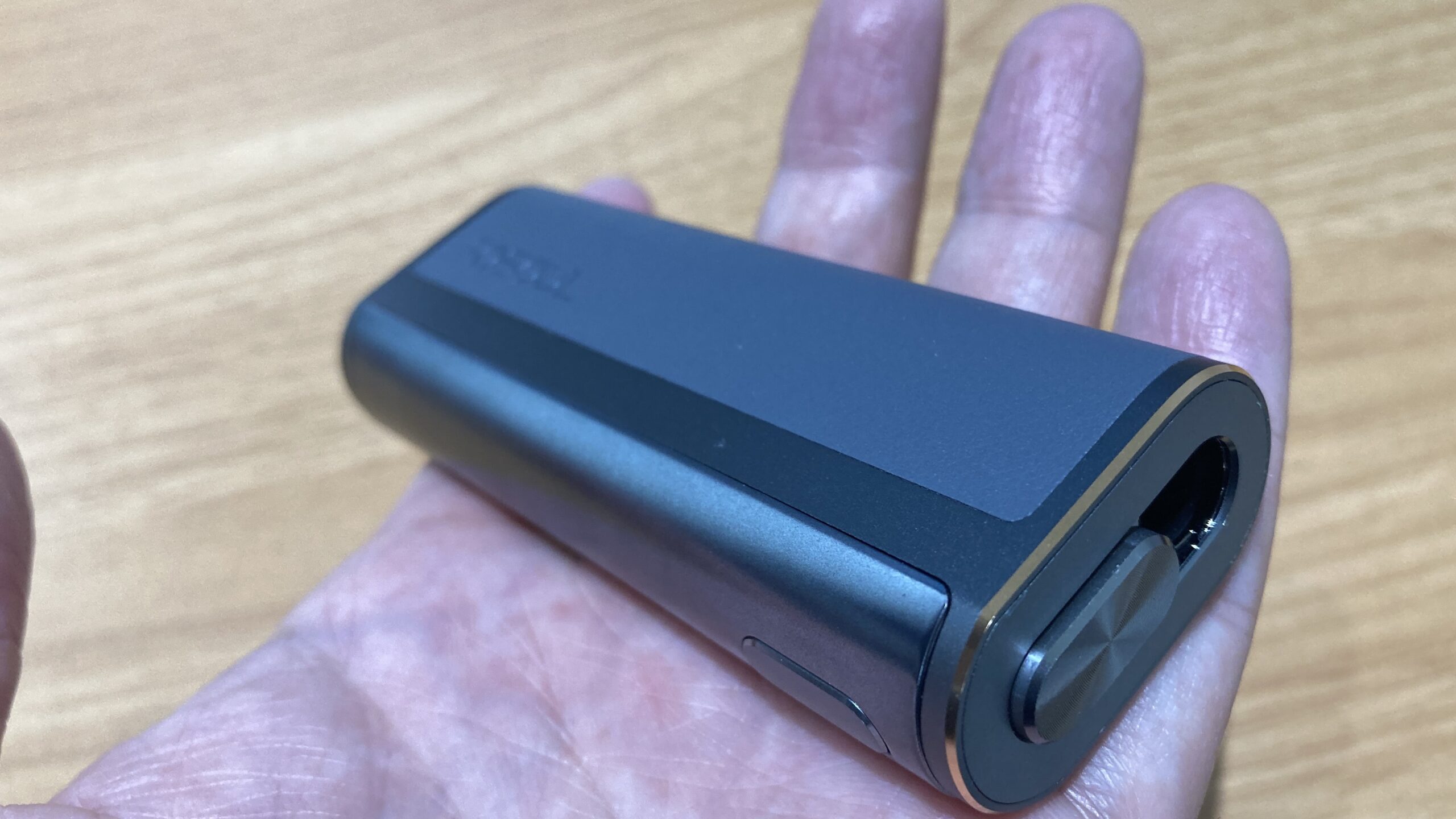 Fasoul C2のVelvet Gray（ベルベットグレー）色