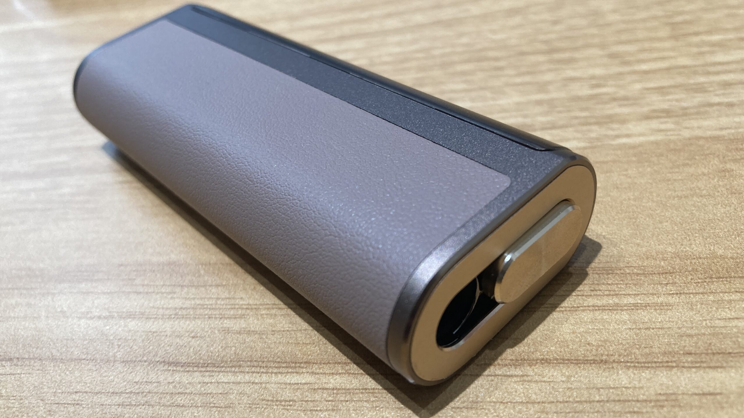 Fasoul C2のMocha Brown（モカブラウン）色