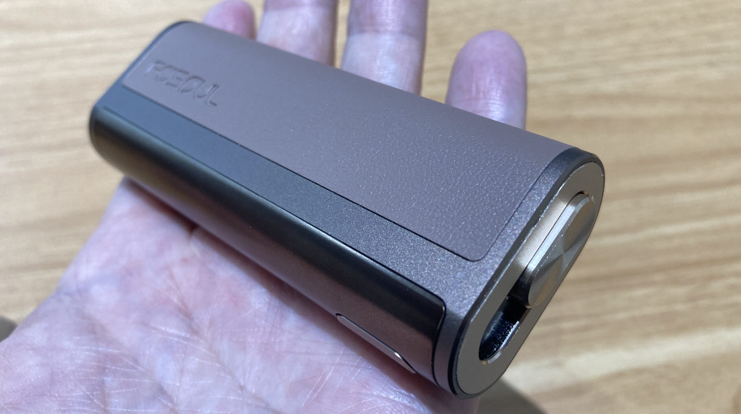 Fasoul C2のMocha Brown（モカブラウン）色
