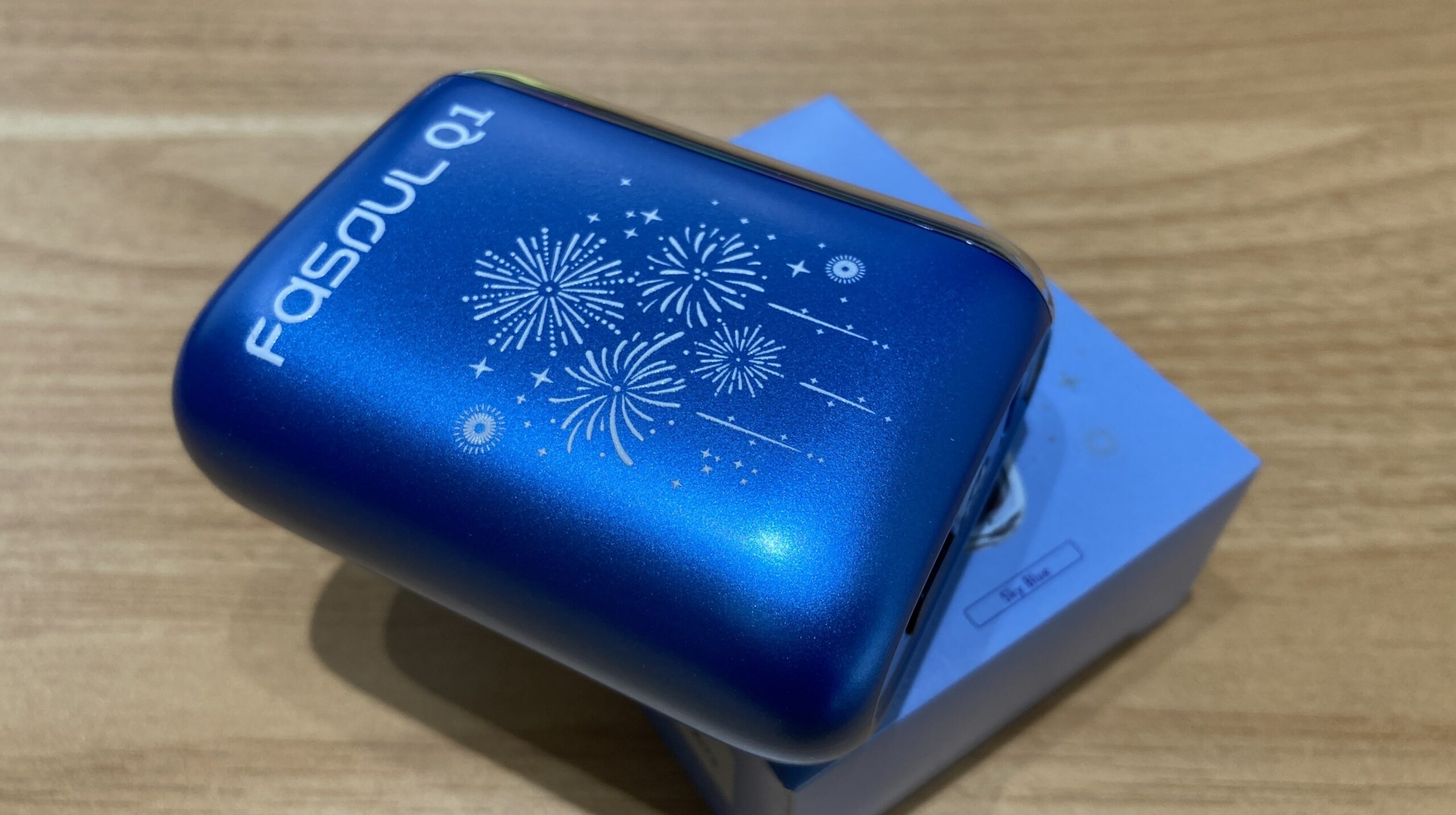 【Fasoul花火デザイン】Q1 Luma Edition【Sky Blue（スカイ・ブルー）】色をレビュー！