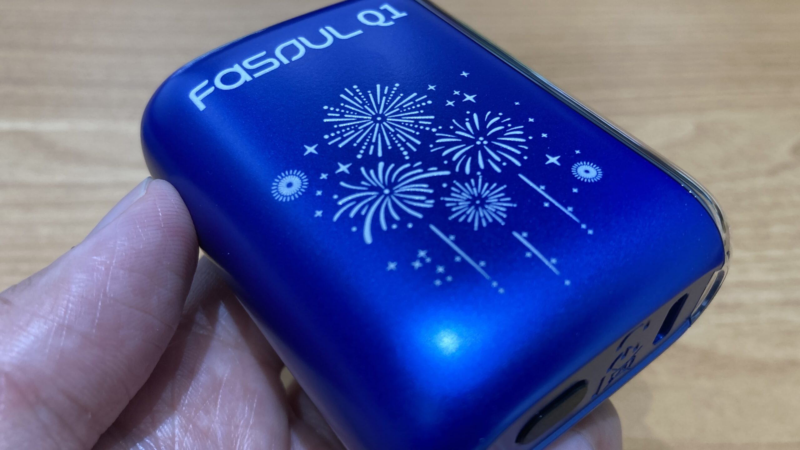 【Fasoul花火デザイン】Q1 Luma EditionのStarflame Blue（スターフレイム・ブルー)色をレビュー！