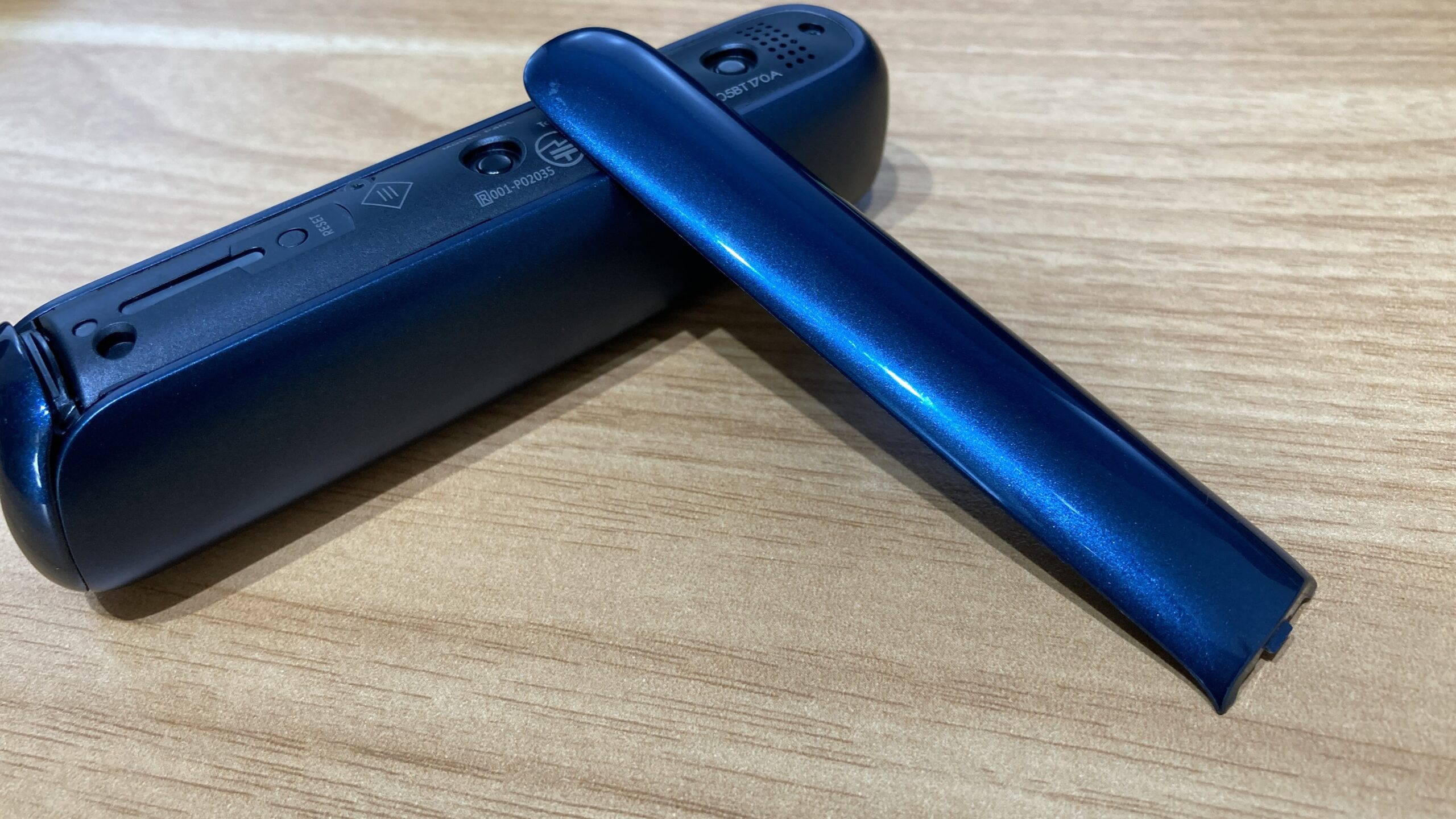 プルームオーラのフロントパネルをなくした