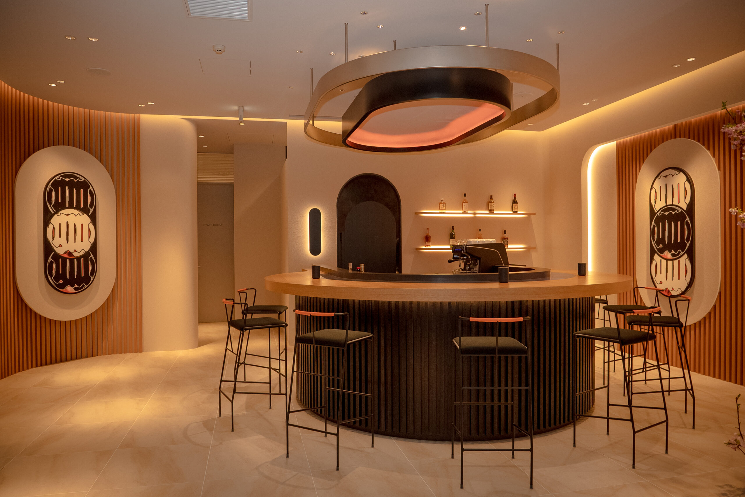 gloラウンジのエリア別の特徴・楽 – GAKU –