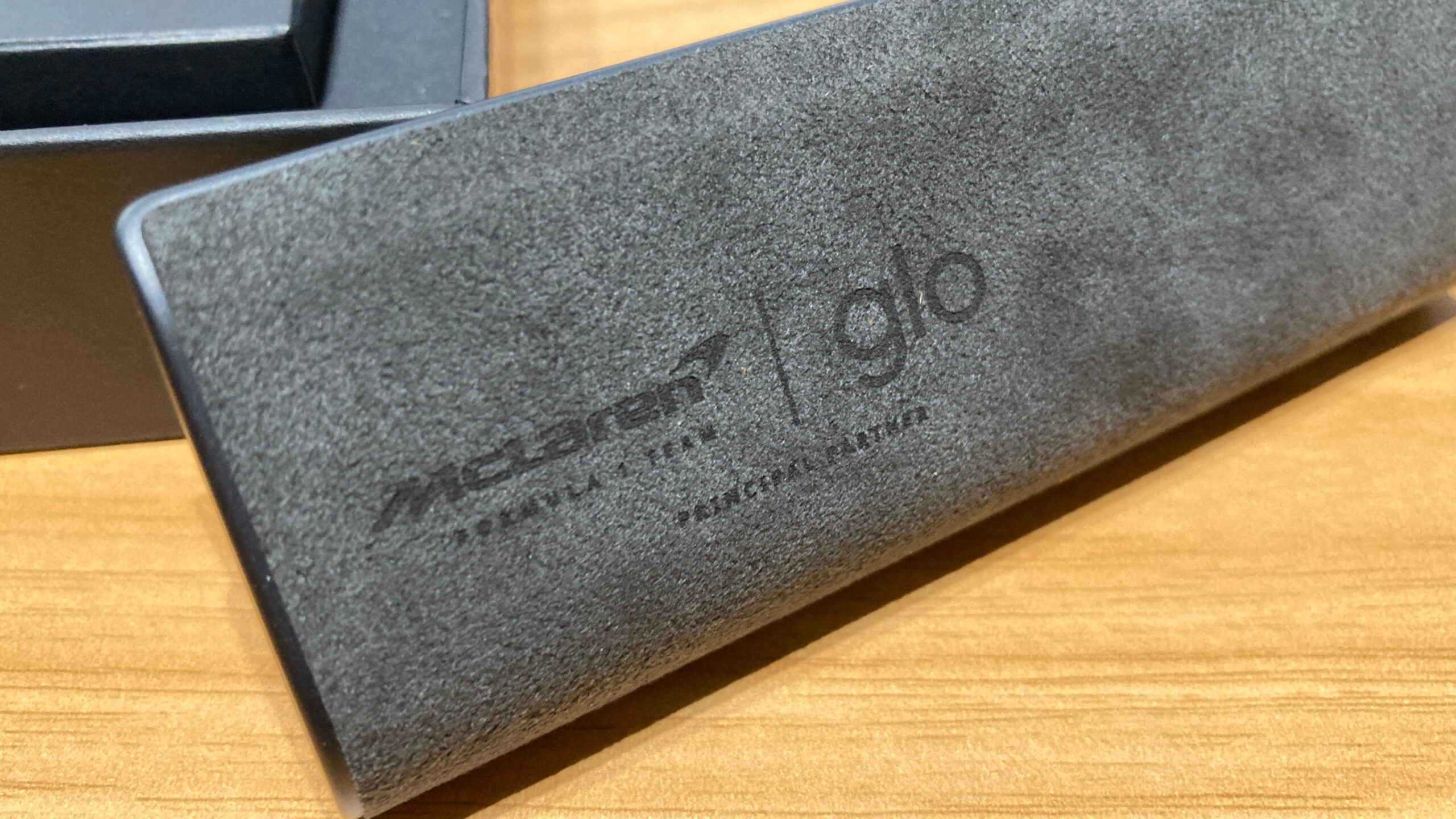 グローヒーロプラス【マクラーレン限定モデル】ファブリック・スリーブ