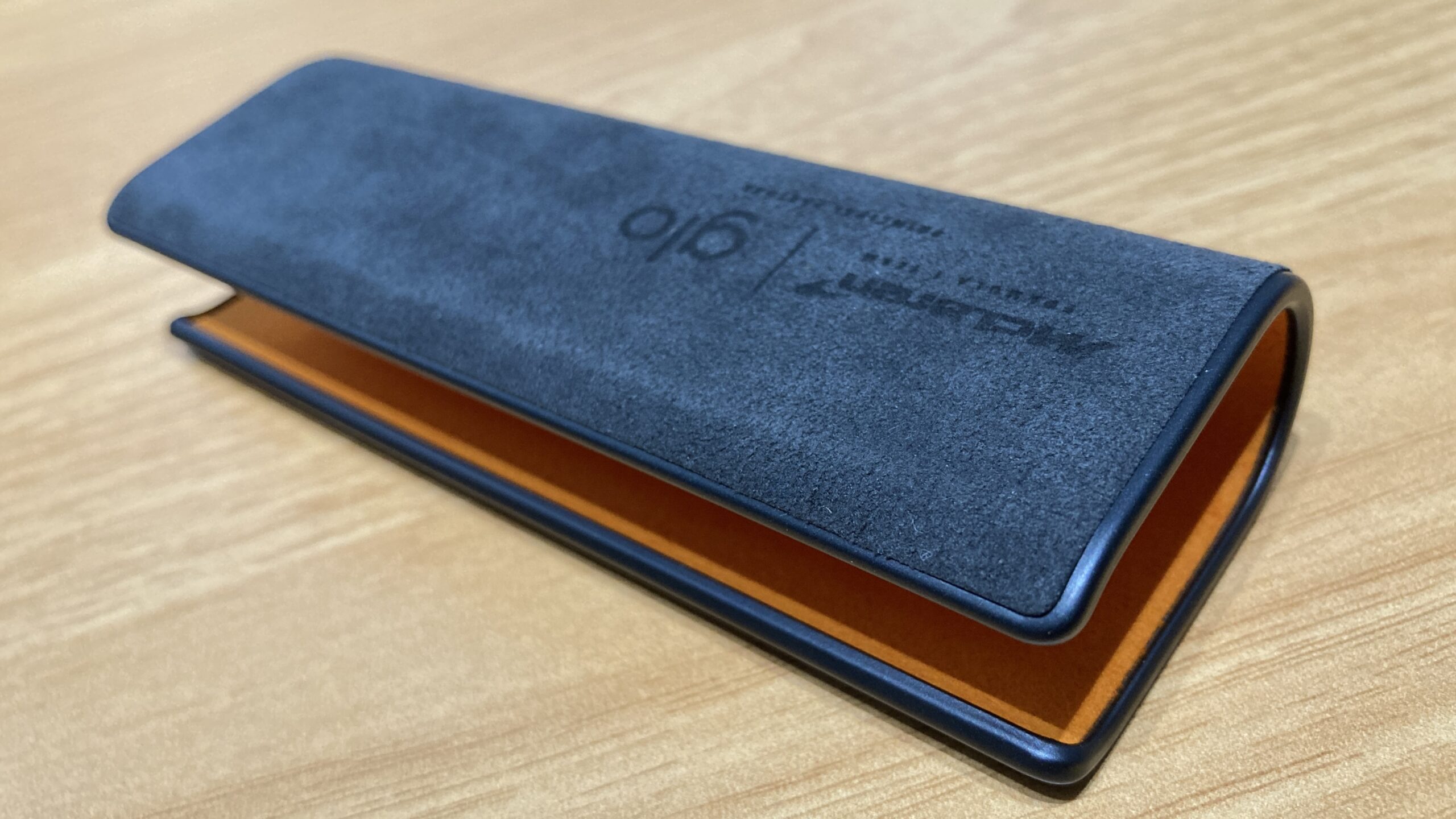 グローヒーロプラス【マクラーレン限定モデル】ファブリック・スリーブ