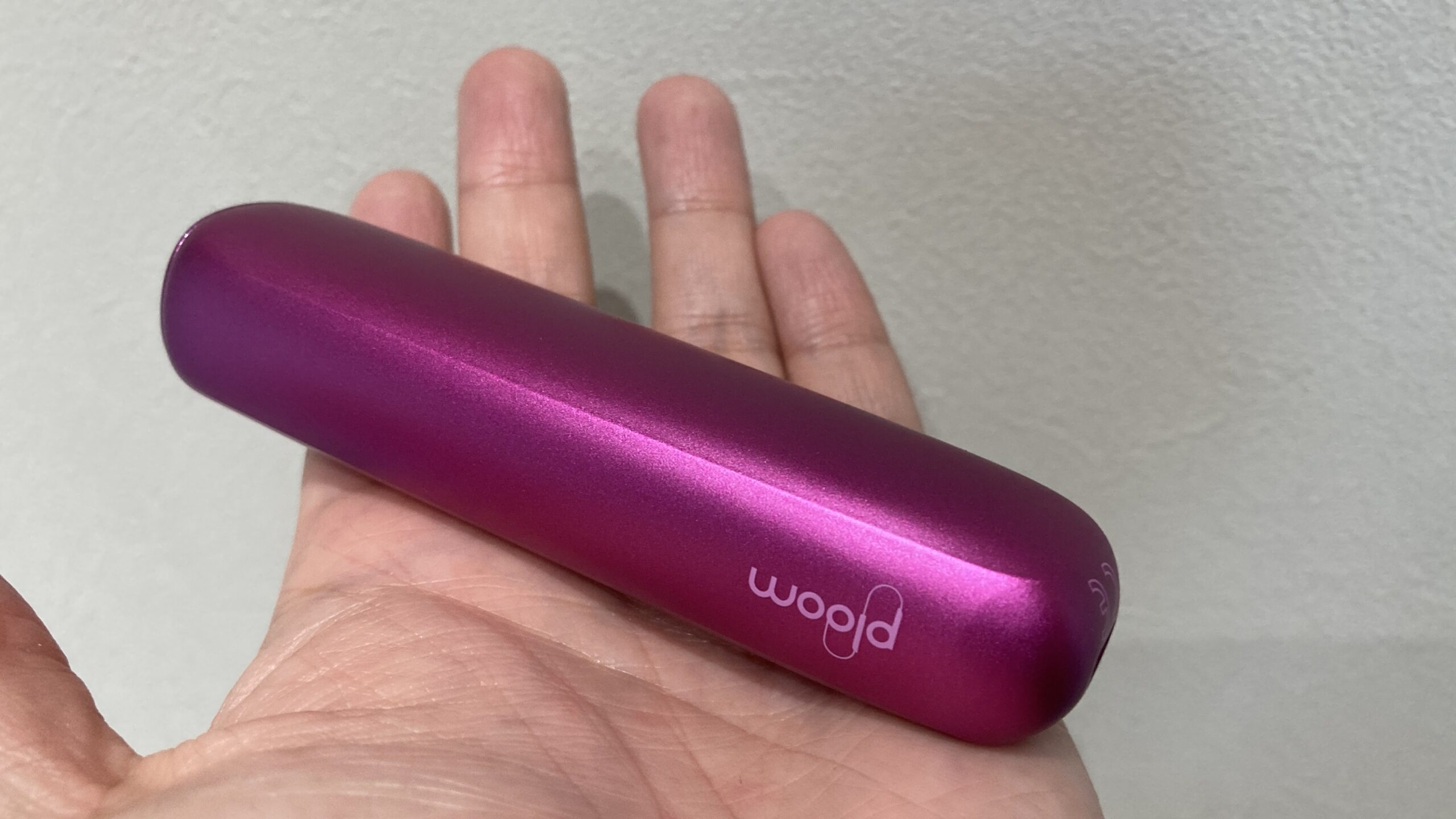 プルームオーラ限定色【フューシャフレア】の実物カラー