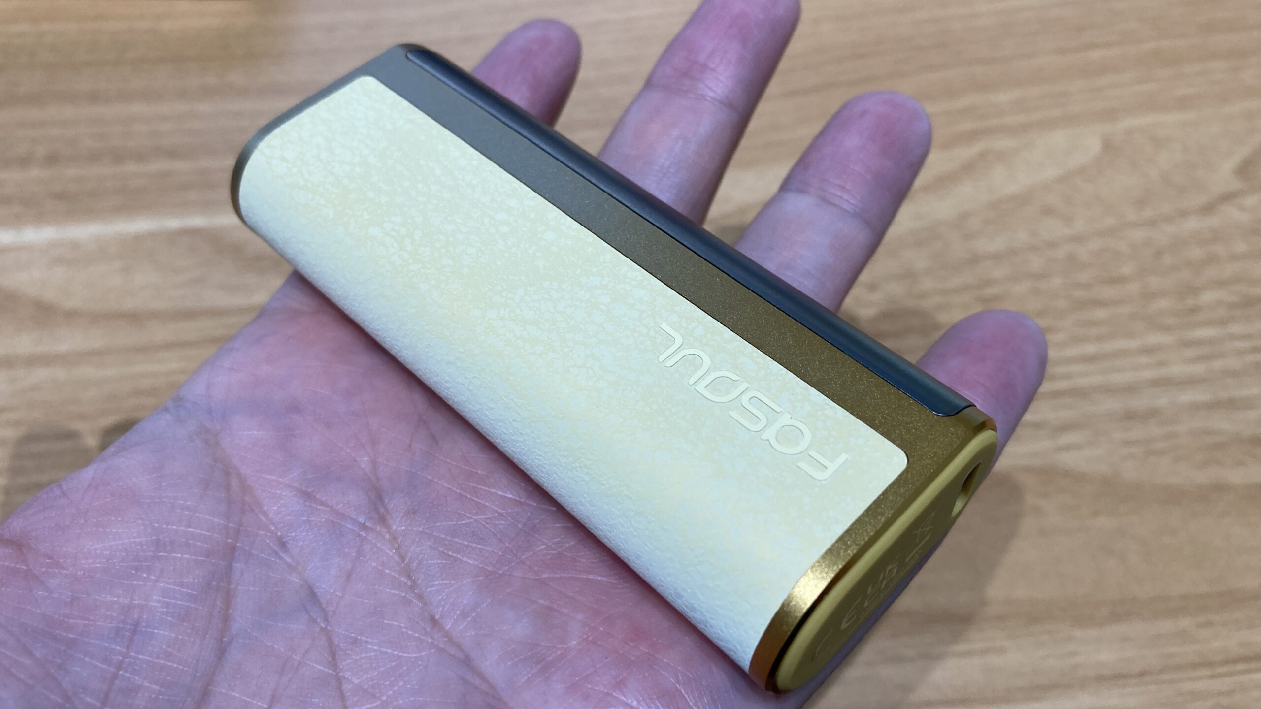 Fasoul C2 Anniversary Editionをレビュー【色合い】