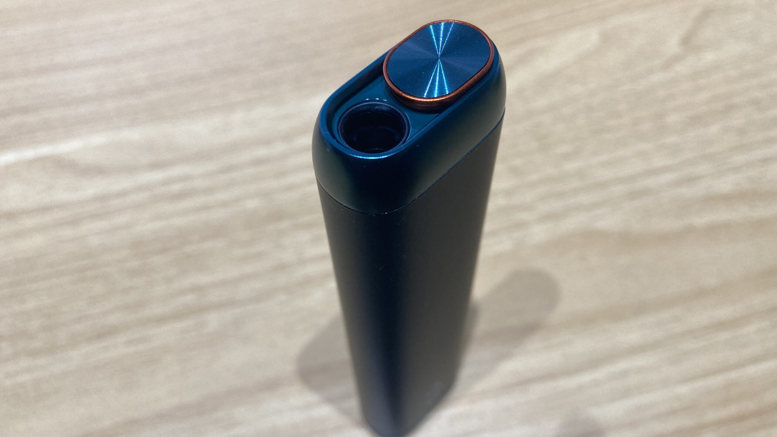 グローヒーロ【エメラルド】限定色を実物レビュー