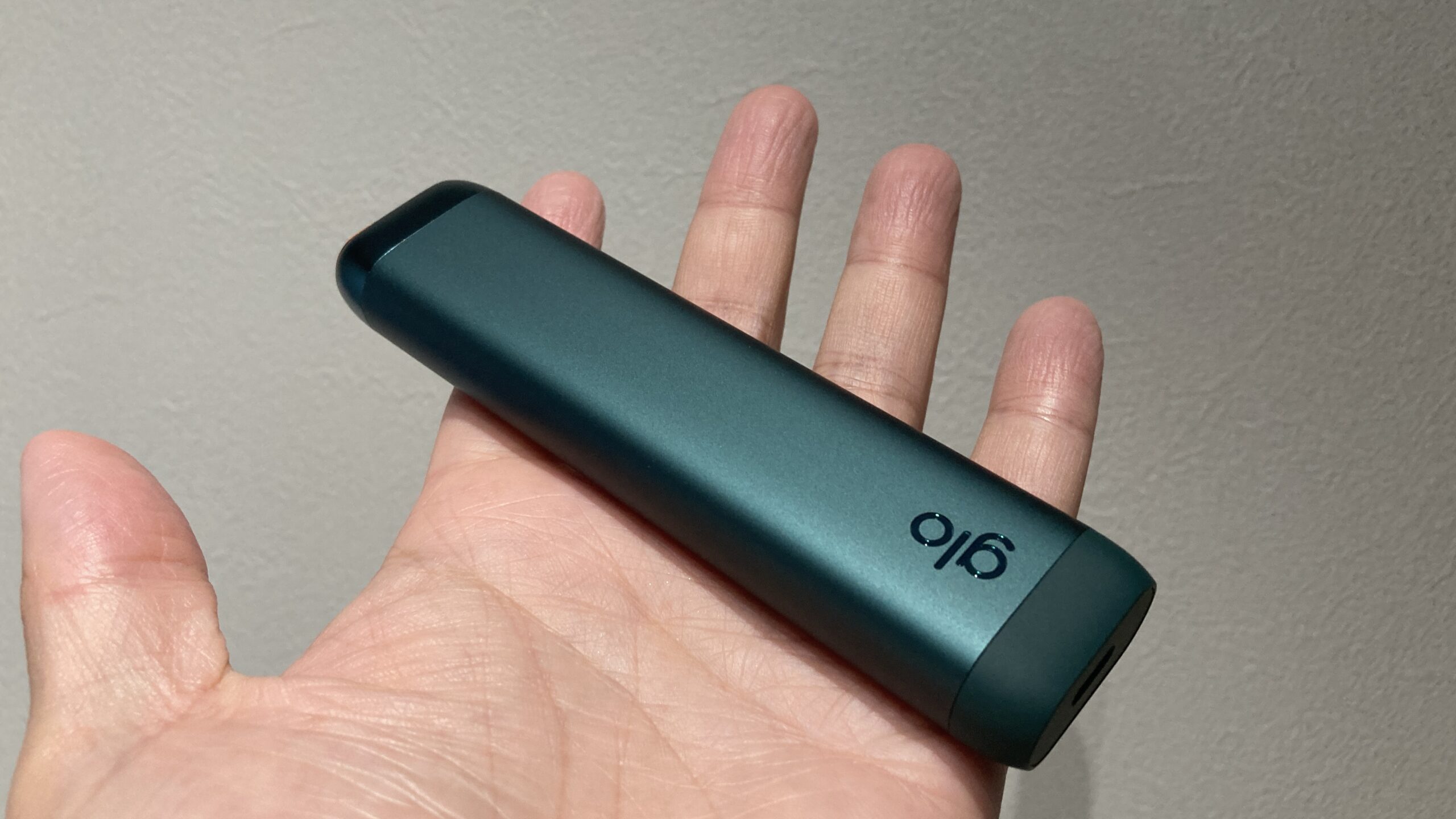 グローヒーロ【エメラルド】限定色を実物レビュー