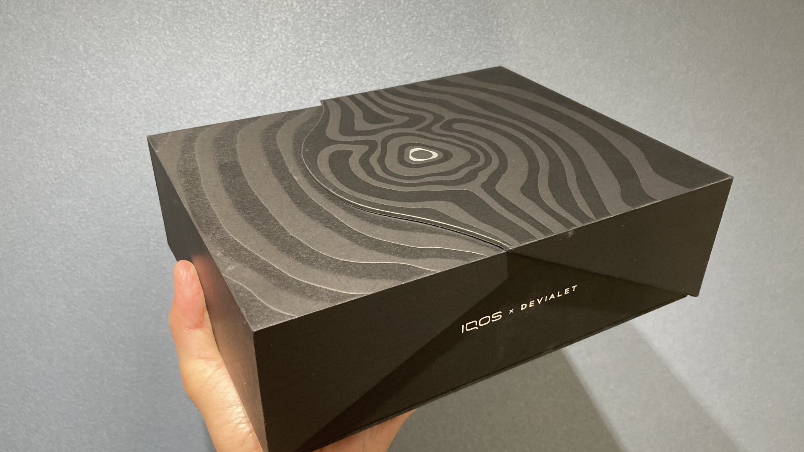 IQOS × DEVIALET サウンドソリアル コレクション